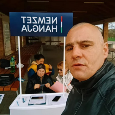 Szabine a békési gyogyós várja az aláírásokat