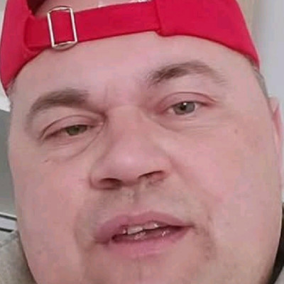 Gyogyò Malackényi vízfejère mar a baseball sapka is kicsi