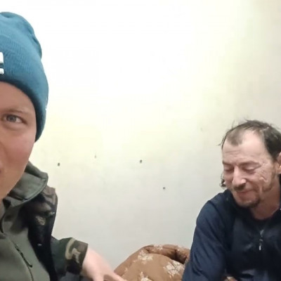 Koldustech irritáló youtube live cover képei
