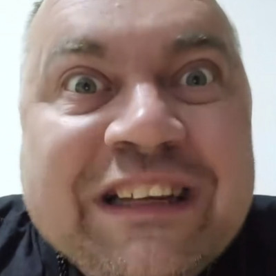 MC Isti a totàlis idegösszeroppanàs szélén