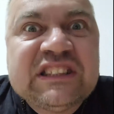 MC Isti a totàlis idegösszeroppanàs szélén