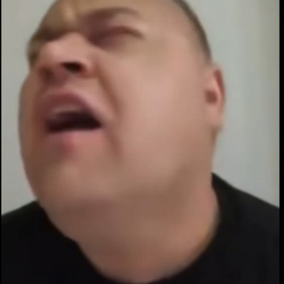 MC Grillkolbász hatalmasakat élvez