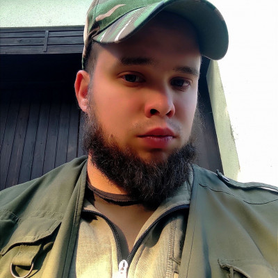Szefós Martinka, minden nap farsang - Szartinsz megint dzsihadistára incelkedte magát