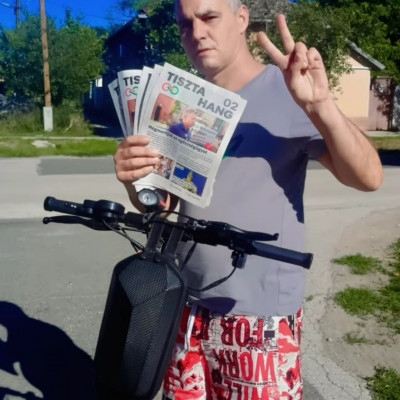Koldus Mobilsz és Zöbina a fanatikus Tisza szavazòk