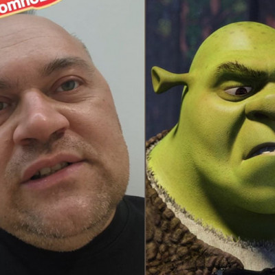 MC Shrek szájzárral vicsorog