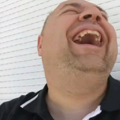 Mc Pocokfej a miskolci Fogatlan Tiktok bohòc