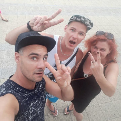 Fogatlan Varga Èvi, Meleg Árminka ès Alkesz Mobilsz - retro