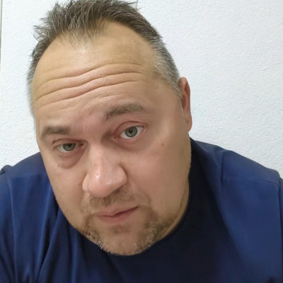 Megőszült, Túlèrett Ananàsz