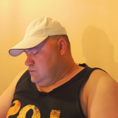 MC Isti füle utàn màr a Nyaka is eltűnt
