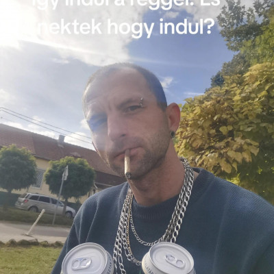 Ìgy indul a Macsò 'Fogatlan' Tibi reggele