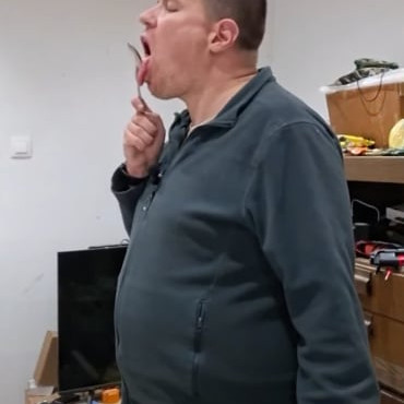 Koldustech Alex mosogat