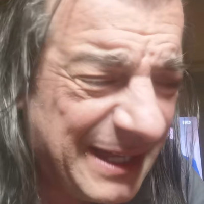 Zàmbò Árpy fizimiskàjú Sab Kelemen alkesz feje