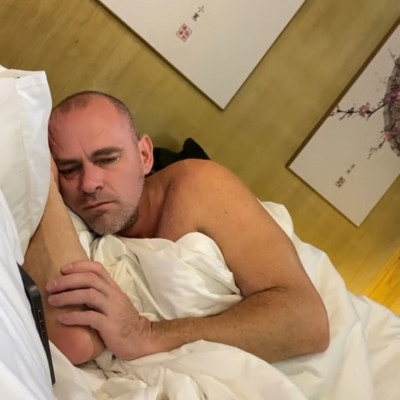 Sztív Kamumester, impotensen megkeseredve ès megöregedve