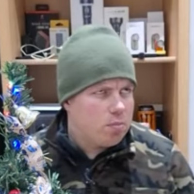Lóseggkúró Alex értelmes fejszerkezete