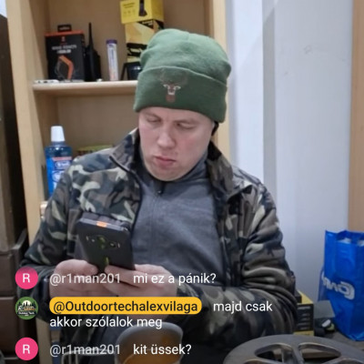 Lókúrási techinkák Alex csak akkor szólal meg, ha 10 ezer ft-ot utalnak neki