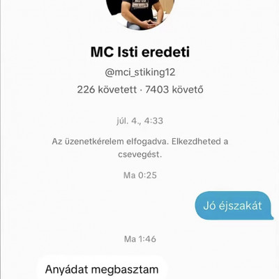 Szarfétises Pipivel való TikTok privát üzenetváltás 2026.01.30.