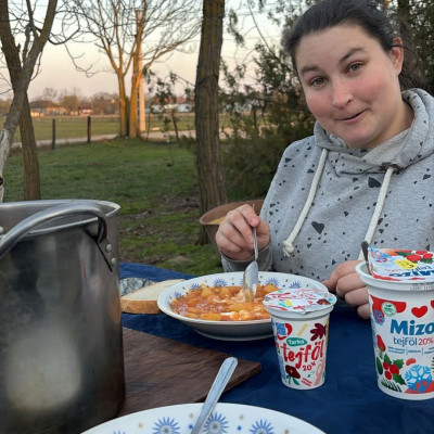 Fogykòs Zöbina jòkat halòzik munka helyett