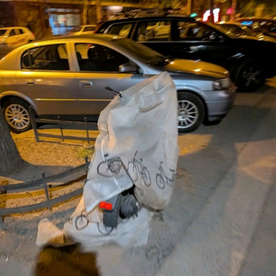 Szisza rotyogòjàt mèg a kutya is lehugyozza