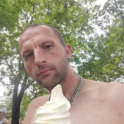 Macsò Tibi èlvezi a Nyarat (fogak nélkül 2026.5.25)