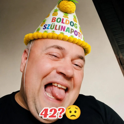 Most akkor hàny èves is Dömpimalac