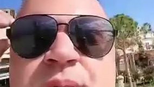 MC Széklet gyermekezik egyet...bejelenti, hogy baszni fog az este, és a végére egy laza szarfétis is belefér
