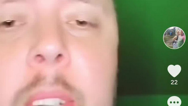 Vadász Gyula felszopó leakeli, ahogy tojás üzenetben zaklatja és koldul