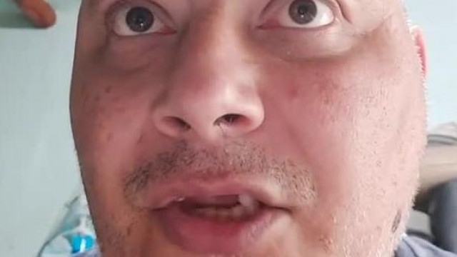 Tojás újból kutyával koldul