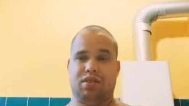 Horváth Martin magyarázkodik, hogy miért nem találkozott egy lánnyal akivel 2 éve csetel