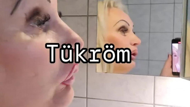 Privát Szabolcs onlyfans - Tükröm, tükröm-féle "humorizálás" ig. Reels 2024.07.05
