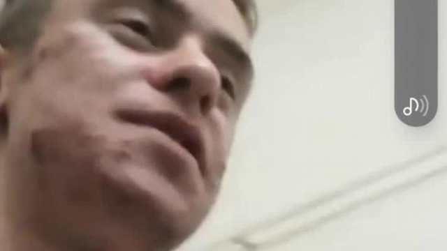 A kis jollykának leírták live-ba a lakcímét és az anyja nevét majd szó nélkül kilépett