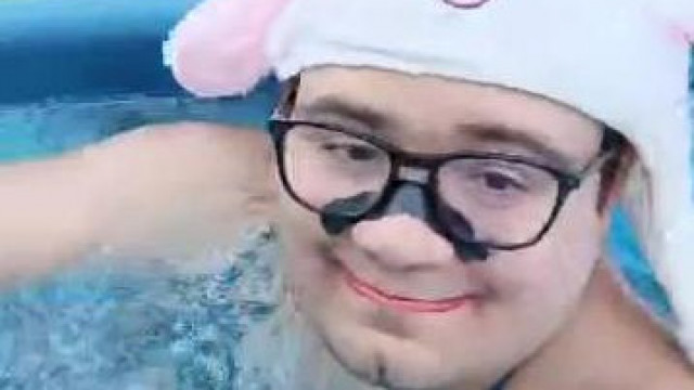 (HANGOS!) Pool Party Freak Show a Podhorszky utcában 4, avagy Yaboku Dávid medencés rángatózása 2024