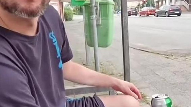 Edytrampli felkèrdezi Alkesz Imit hogy kinek a pénzéből vették a sört!