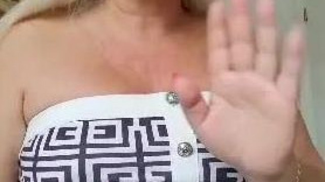 Privát Szabolcs, beismeri, hogy még a mai napig Szabolcs és soha nem volt nő. Youtube részlet. 2024.08.19