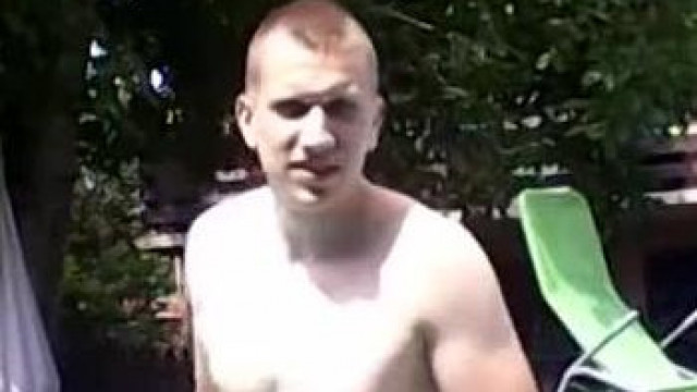 Kuhár eltitkolt vlogger korszaka: Medence