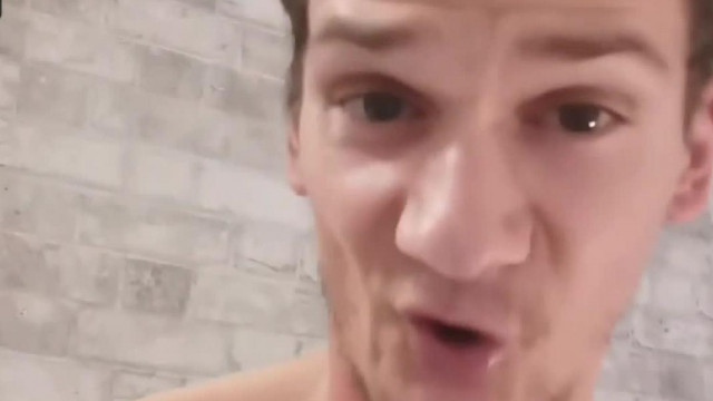 Fogatlan BiòsPityesz brutálisan gyűlölködik és màsokat akar seggbeb@szni