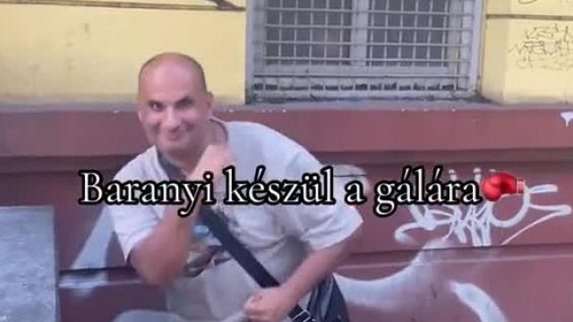 (HANGOS!) Torzpofàjú Baranyi Jòzsika a levegőt püföli és közben örül magànak