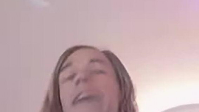 Hári Dániel megint ordibál: rotten Child ab user6 (pók ól？？!4)