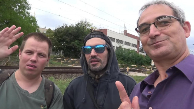 Kancsal Rikári előzmény riportja az Anulu fejű kreténnel és Koldustechika Alexszel