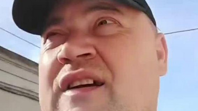 A szűz incel Pista Bàcsi ráizgul egy Kínai Csajra az utcàn de le is mond ròla mert nem az esete