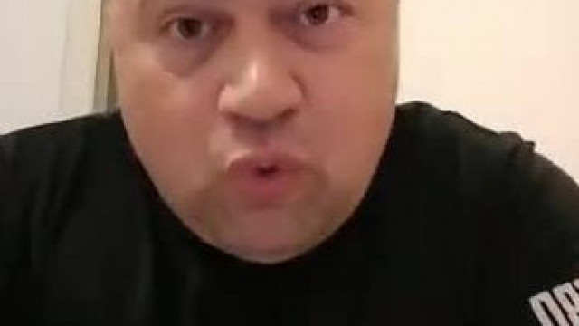 Agyilag zokni Köröskényitől megkérdezik hogy van? ...erre kiakad.