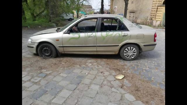 A Cicamobil Mazda temetése