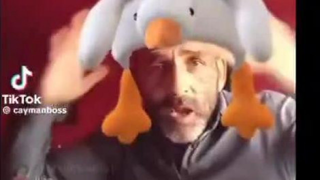 Nájk Zsóti libát kap tiktokon, ezért elküldi Ellát a k*rva anyjába
