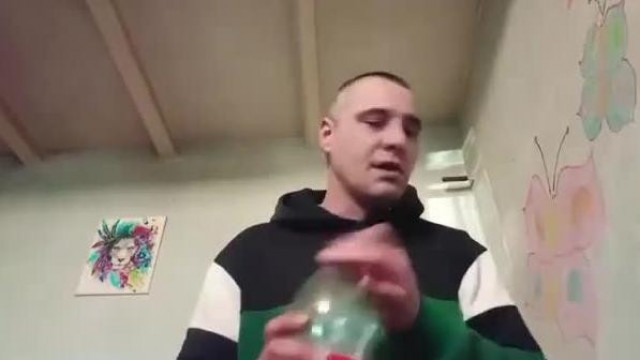 Venomszné Zabina becsicskítja a munkakerülő Edemszet