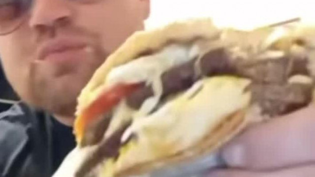 Minden játszik a beszédhibás Pityukánál - Kebab, kóla és sültkrumpli tengerek