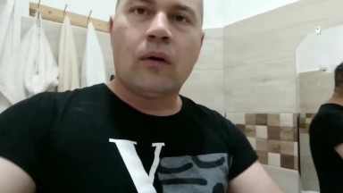 MC Isti   bemutatom nektek anyám fürdőszobáját