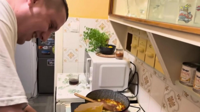 Koldus Kufár és Kancsal Rikári moslékot kotyvaszt