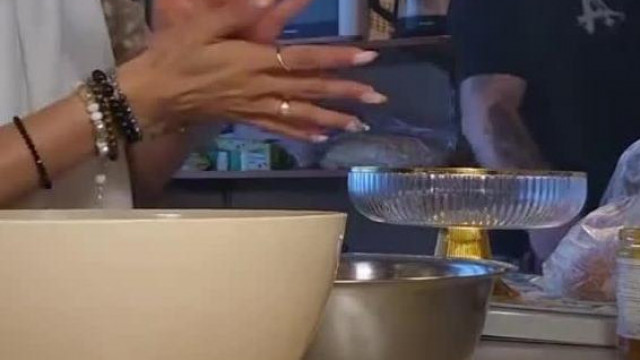 Luka Tempera ès Subidisznò karácsonyi, kòkuszgolyós balhéja