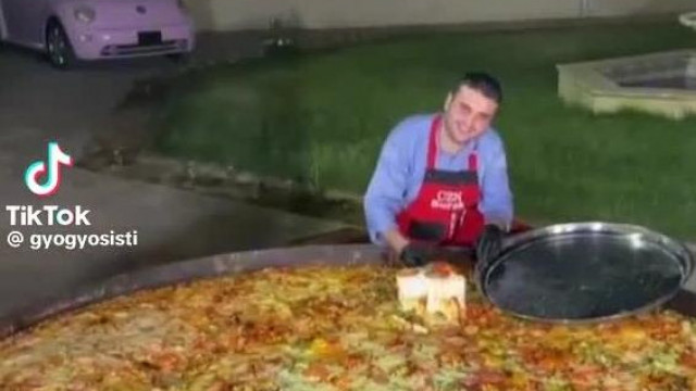 Mc Isti és a 32 négyzetméteres pizza