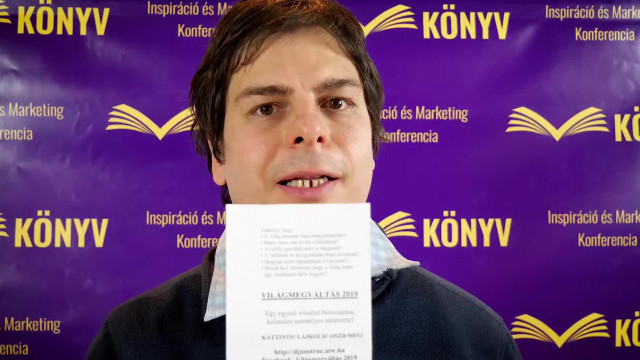 Markó Gergely könyvajánlót tart