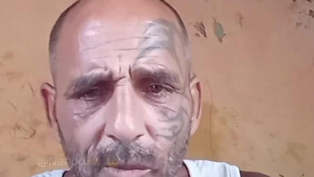 Nájk Zsolti tiltogatja a segíteni akaró embereket, közben a szegénységről beszél